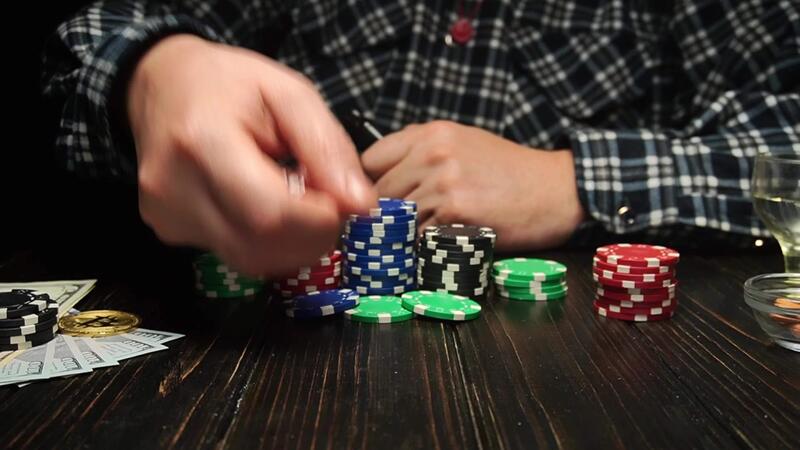 Why Skilled Real Estate Agents Still Matter In The Digital Age?